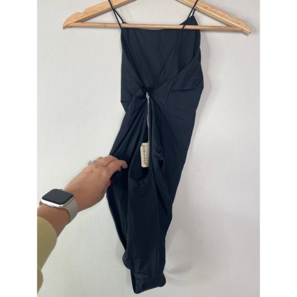 NEW Ziah Fine Strap Square Neck Black One-Piece Women's Swimsuit Size: 12 - Picture 4 of 7